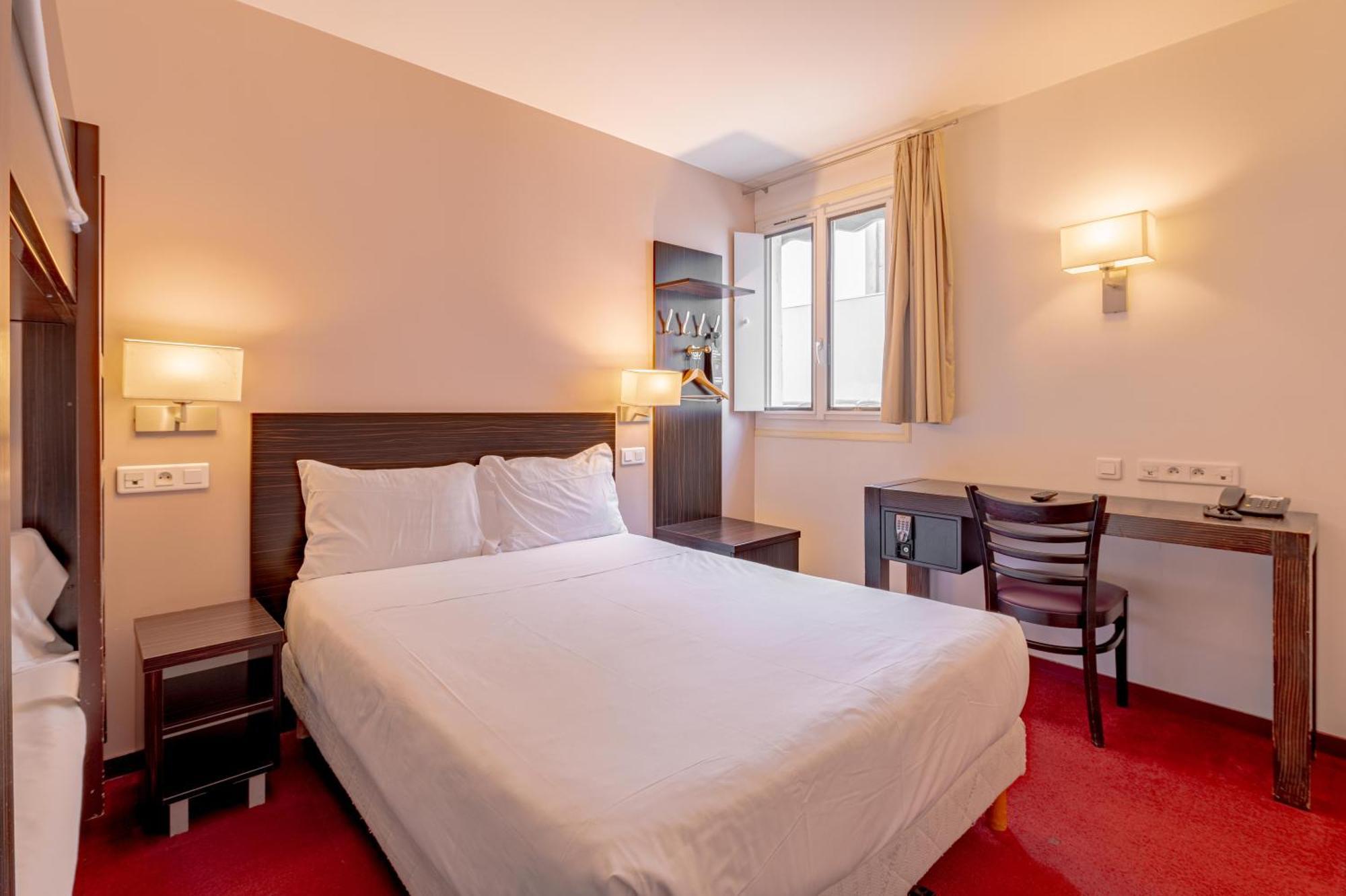 Hotel Sénia 3*