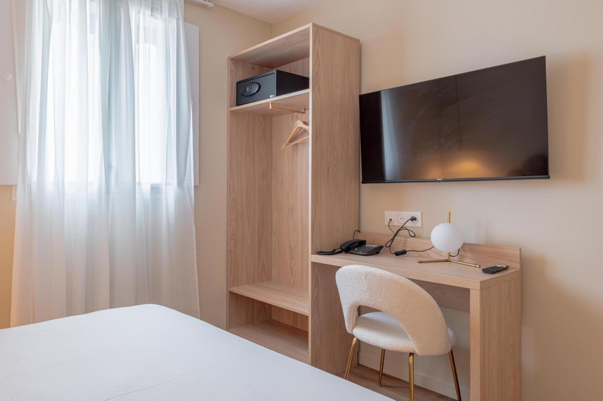 Hotel Sénia Orly