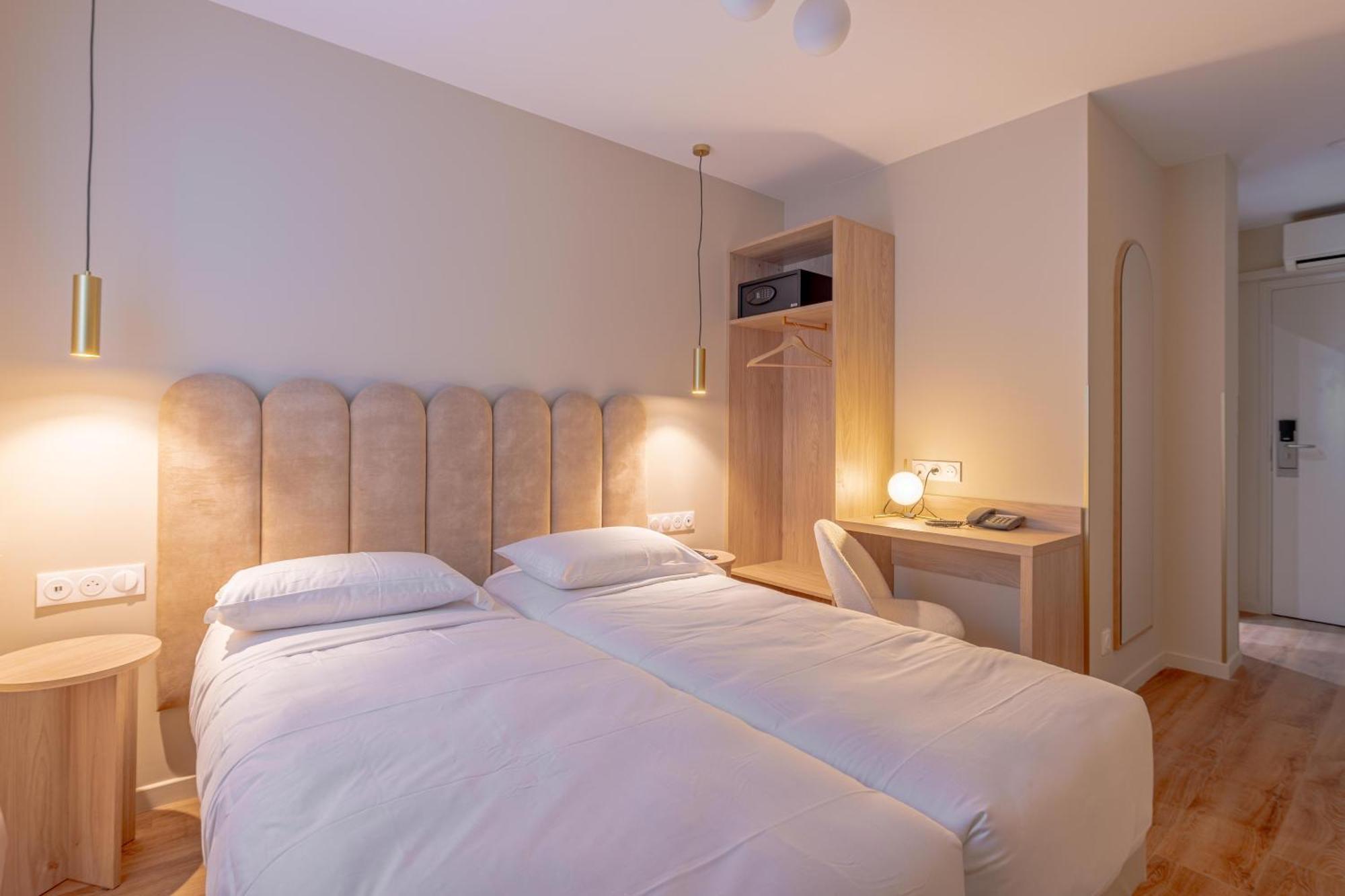 Hotel Grand Senia Orly